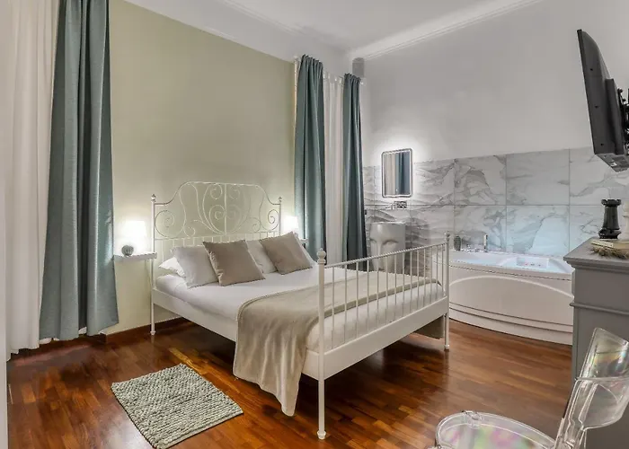 Atrhome Frattina Luxury Rom