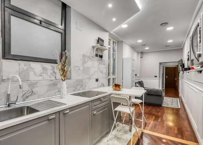 Apartment Atrhome Frattina Luxury